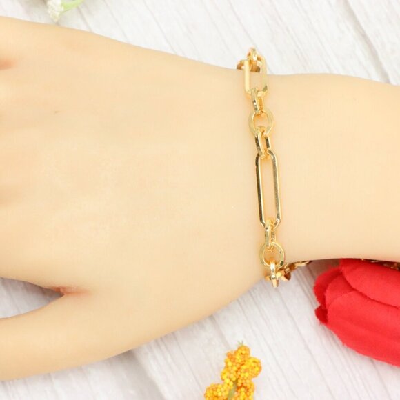 "Trendy Handmade Bracelet – A Thoughtful Gift for Girls & Women | UNVRC1497 - Picture 9 of 10